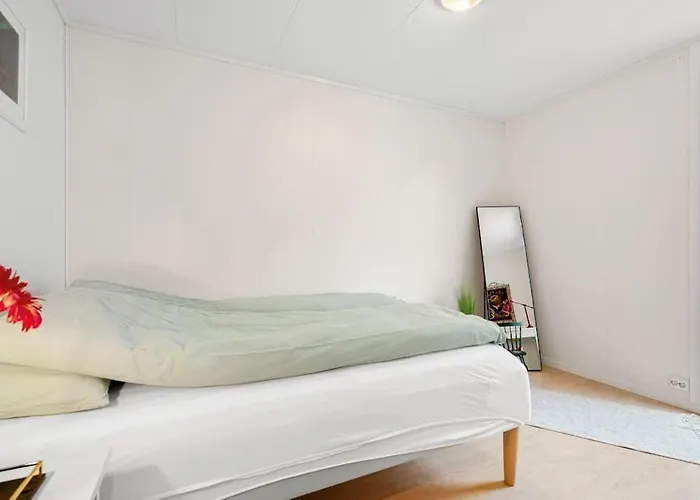 In Tromso, Parking Included Apartment